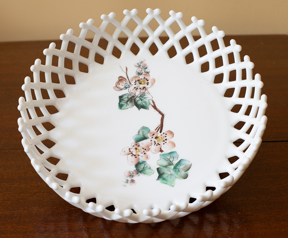 Atterbury milkglass