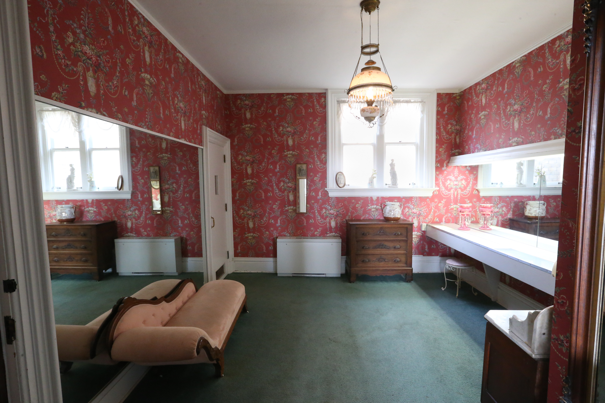 Powder room 2