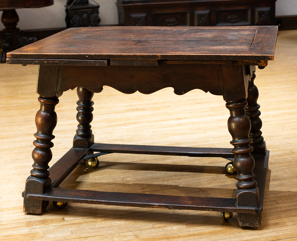 Chillon table