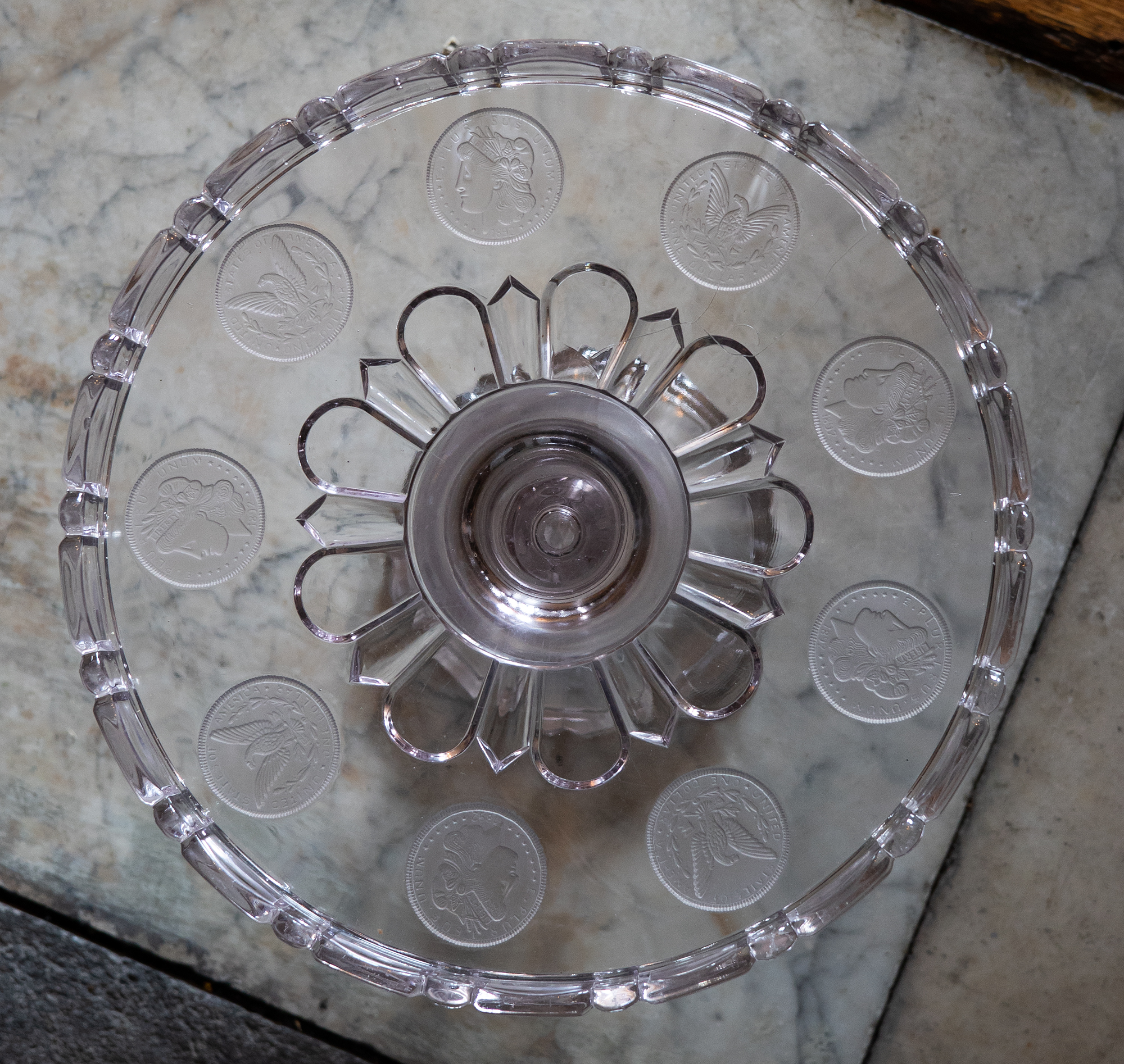 Coin plate
