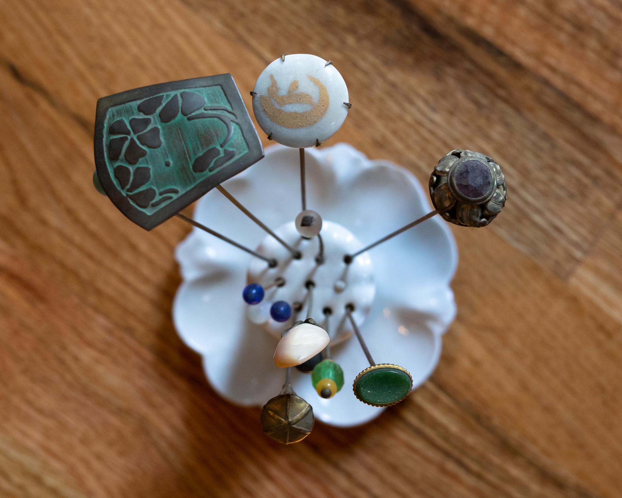 Hatpin holder top