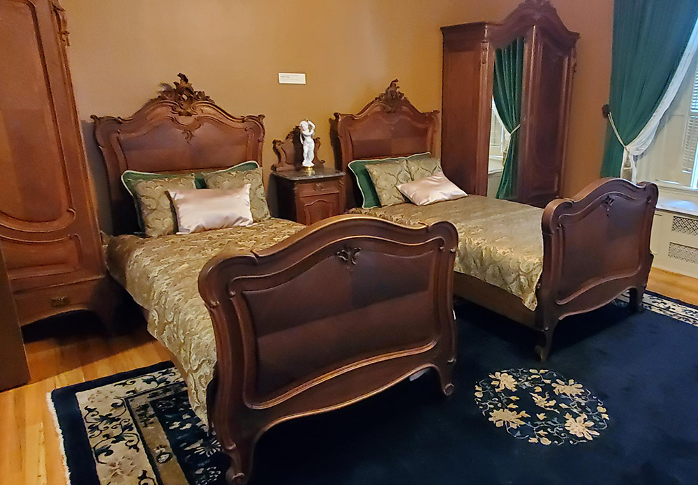 Beds owner