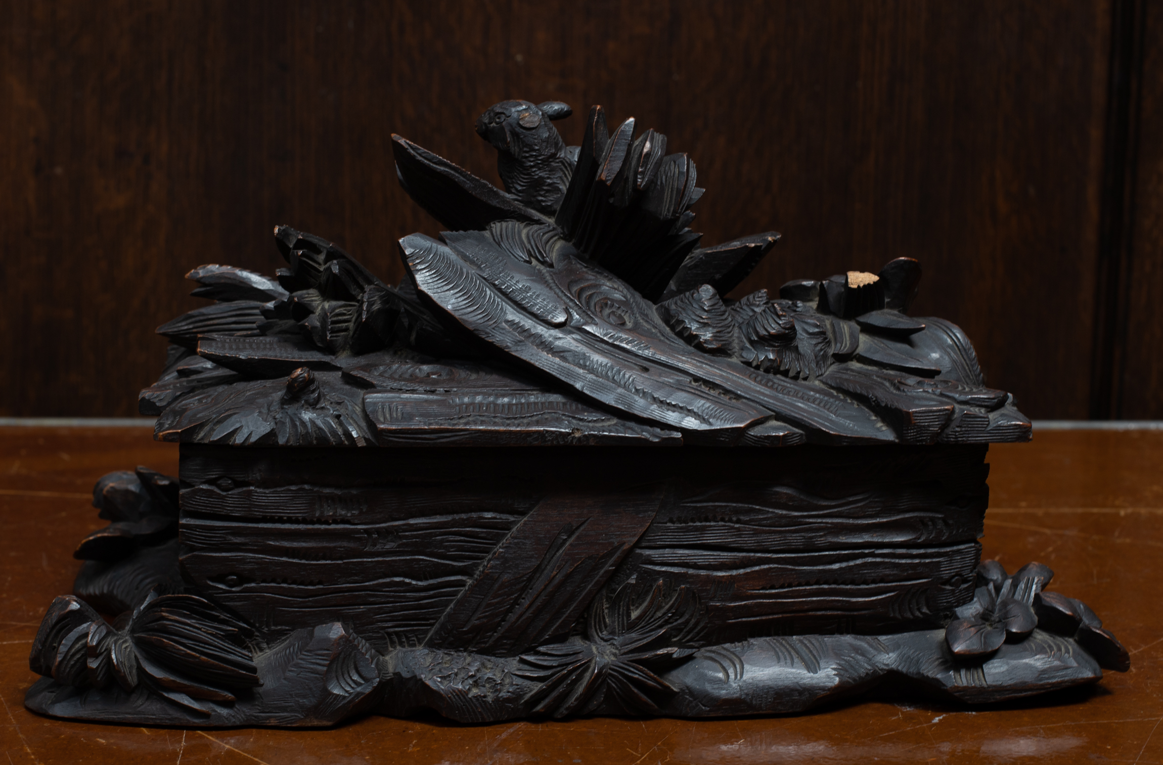 Carved box bk
