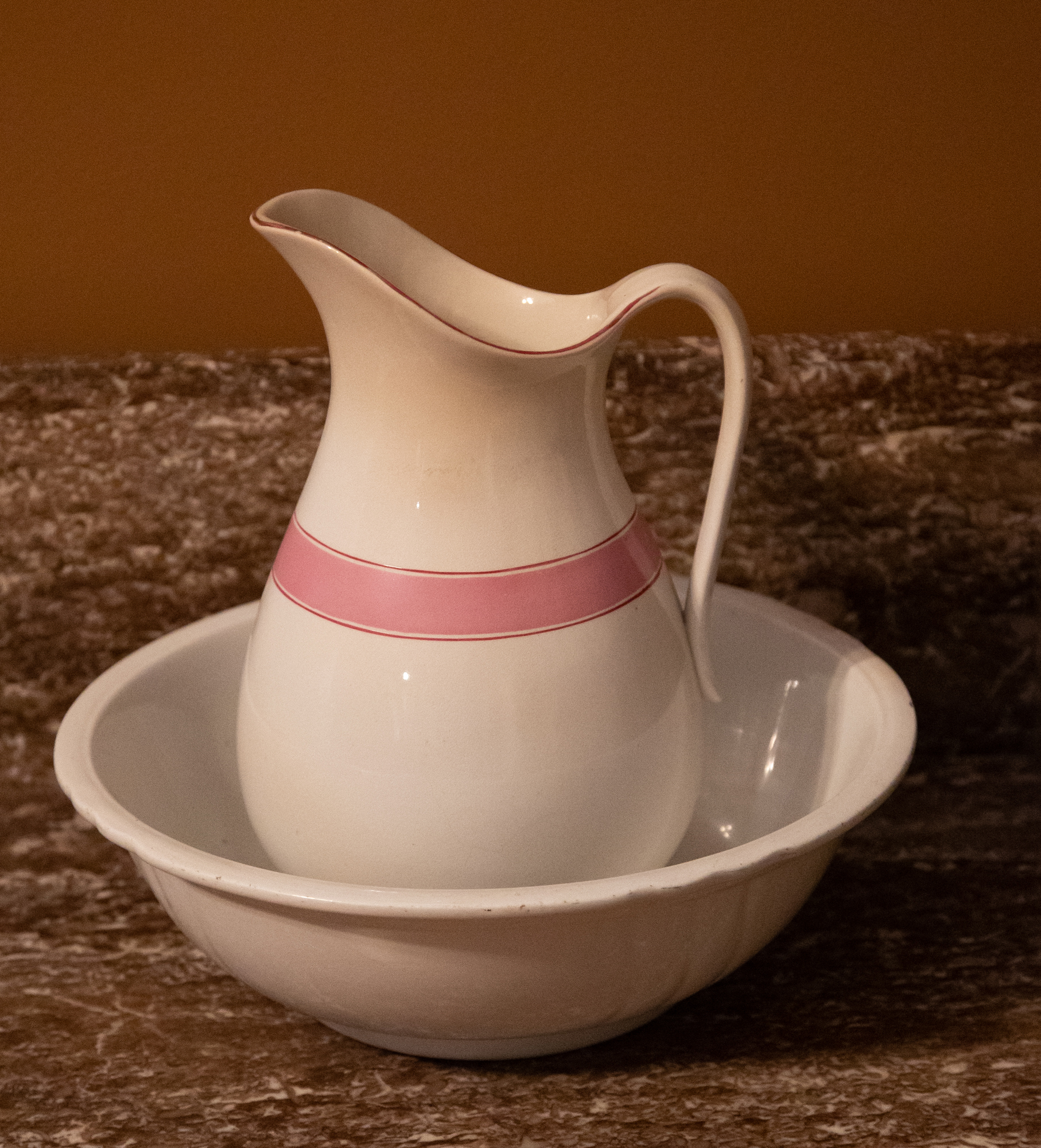Wash basin