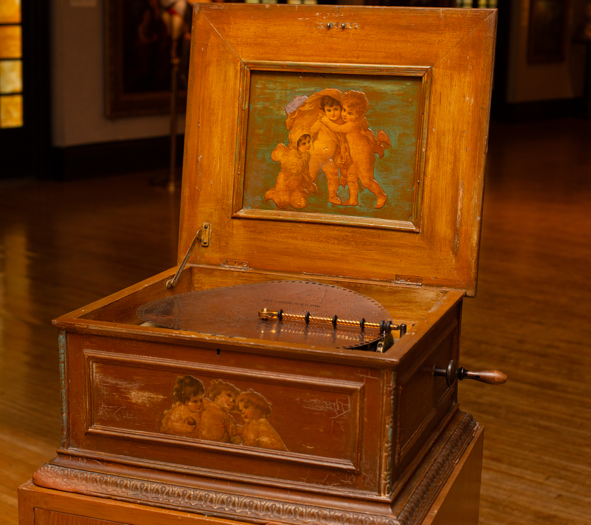 Music Box open