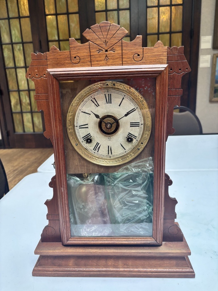 Lighter Mantle Clock
